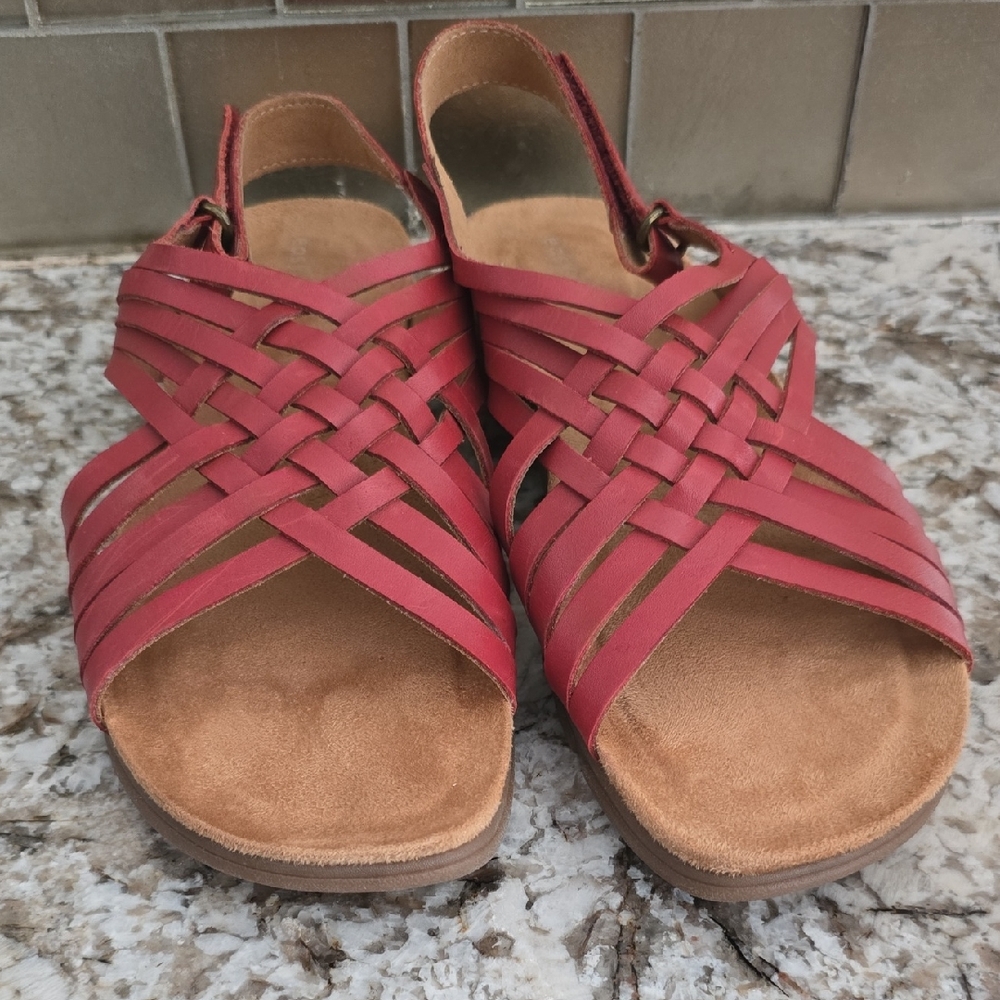 Easy Spirit Women's Red Woven Slingback Sandals